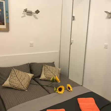 Sunflowers アパート ブダペスト