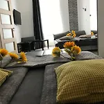 Sunflowers Lägenhet Budapest