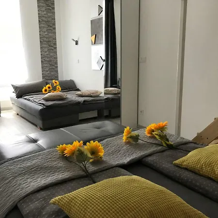 Sunflowers شقة بودابست
